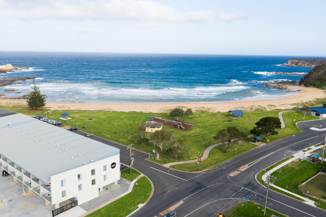 Abode Malua Bay Hotel Exterior photo