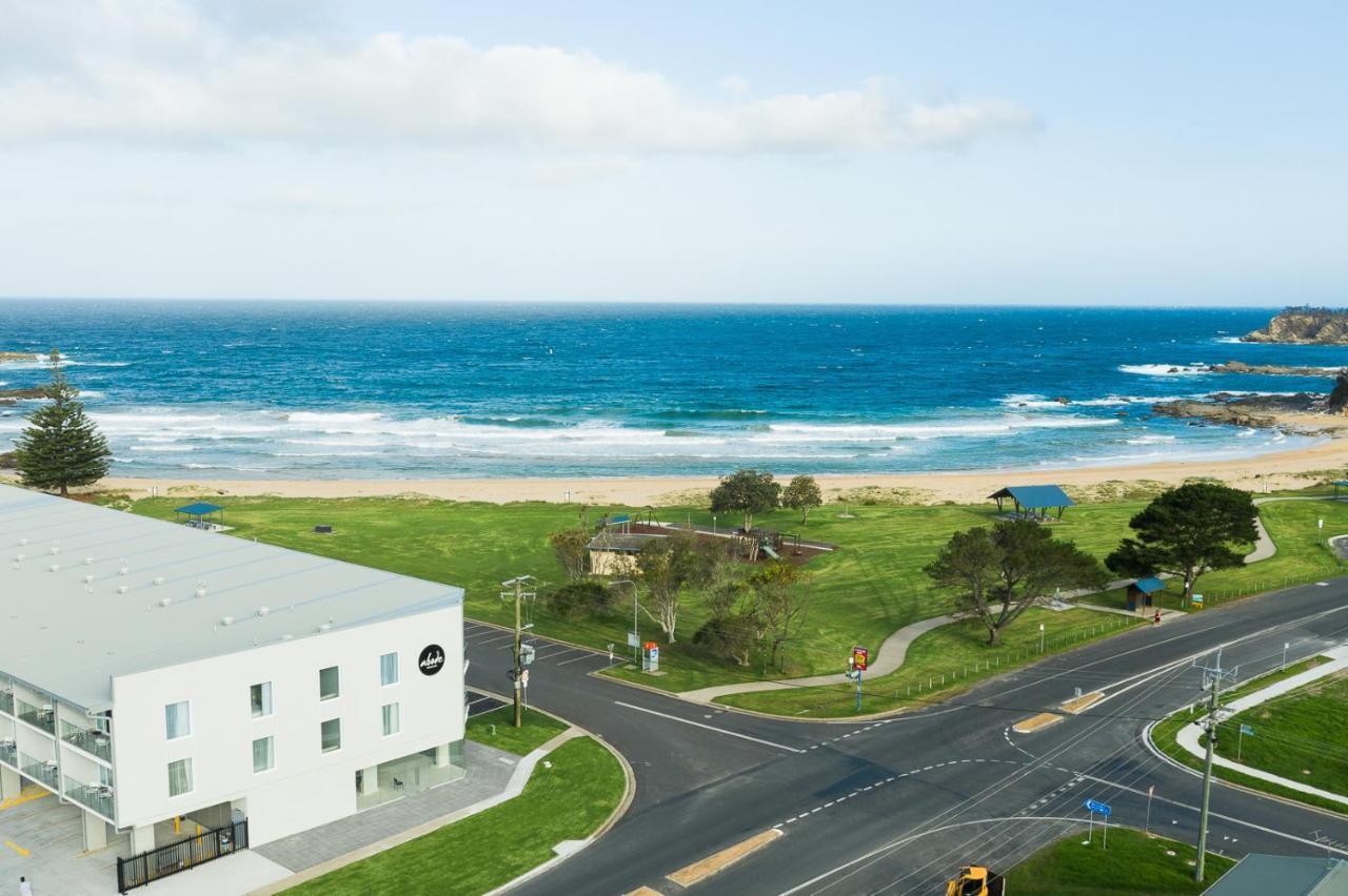 Abode Malua Bay Hotel Exterior photo